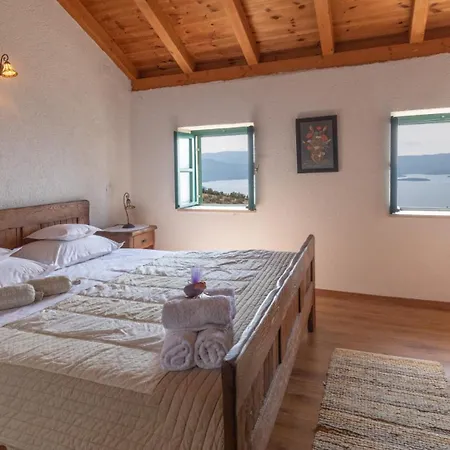 Stolovi With Panorama View By Guide