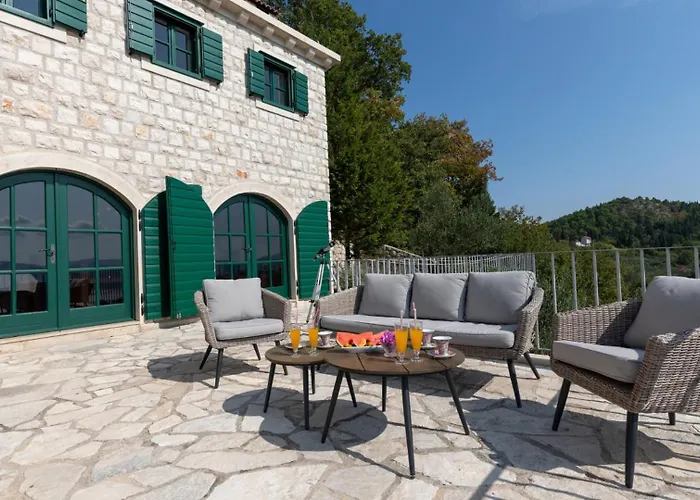 Stolovi With Panorama View By Guide * Klek