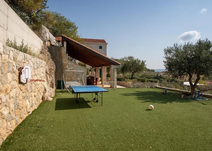 Willa Stolovi With Panorama View By Guide Klek